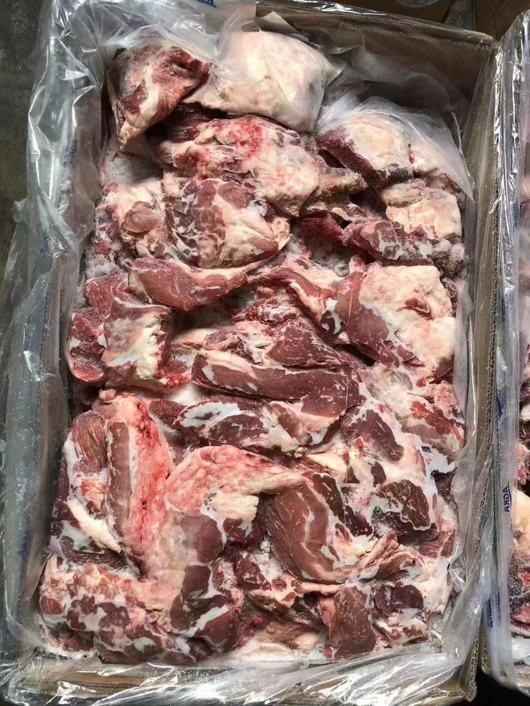 牛碎肉，牛肉块，肥瘦适中，可做肉夹馍，牛肉馅，货好品质保证