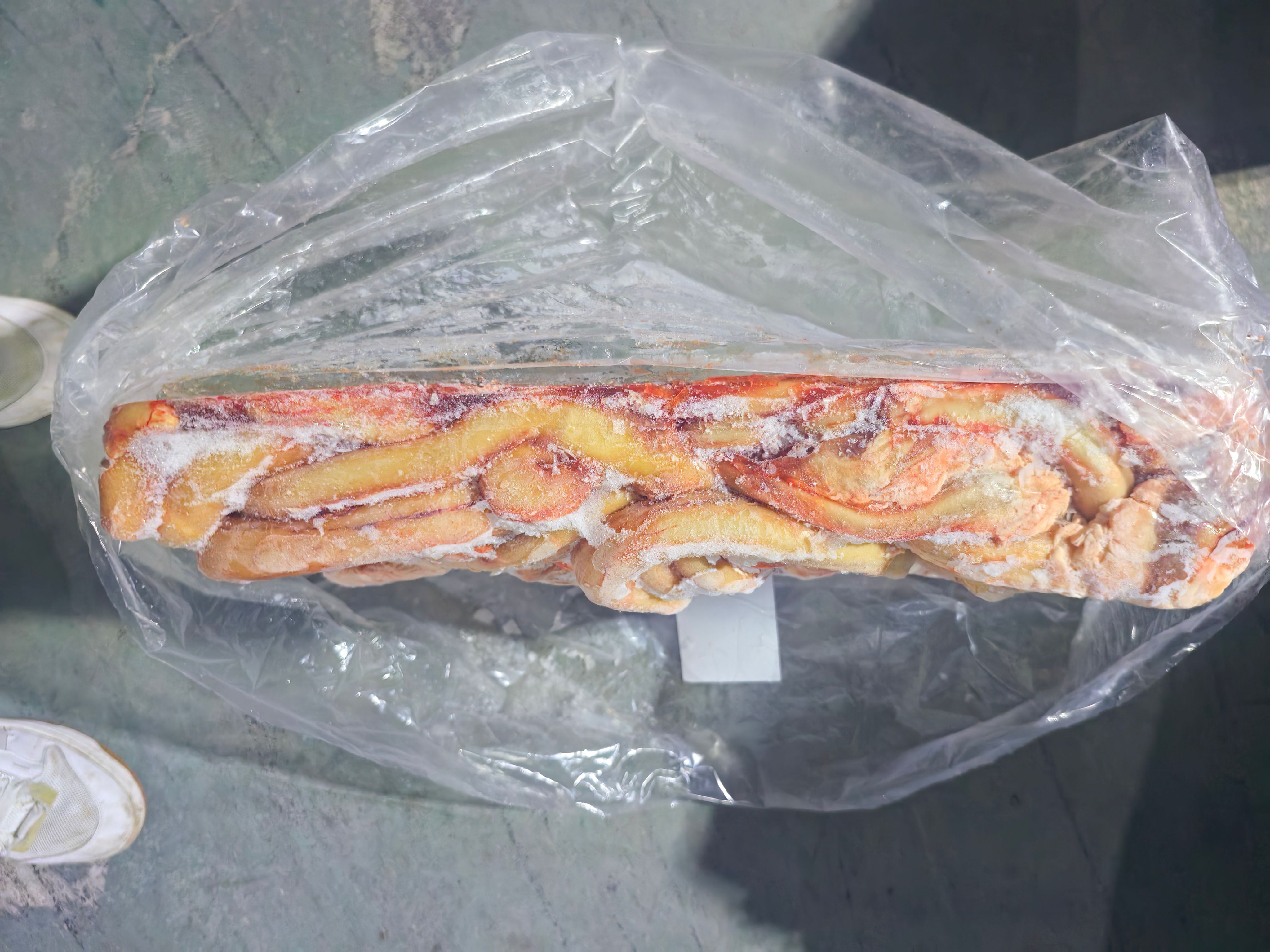 纯干原汁带根牛鞭，贸易直销，手续齐全