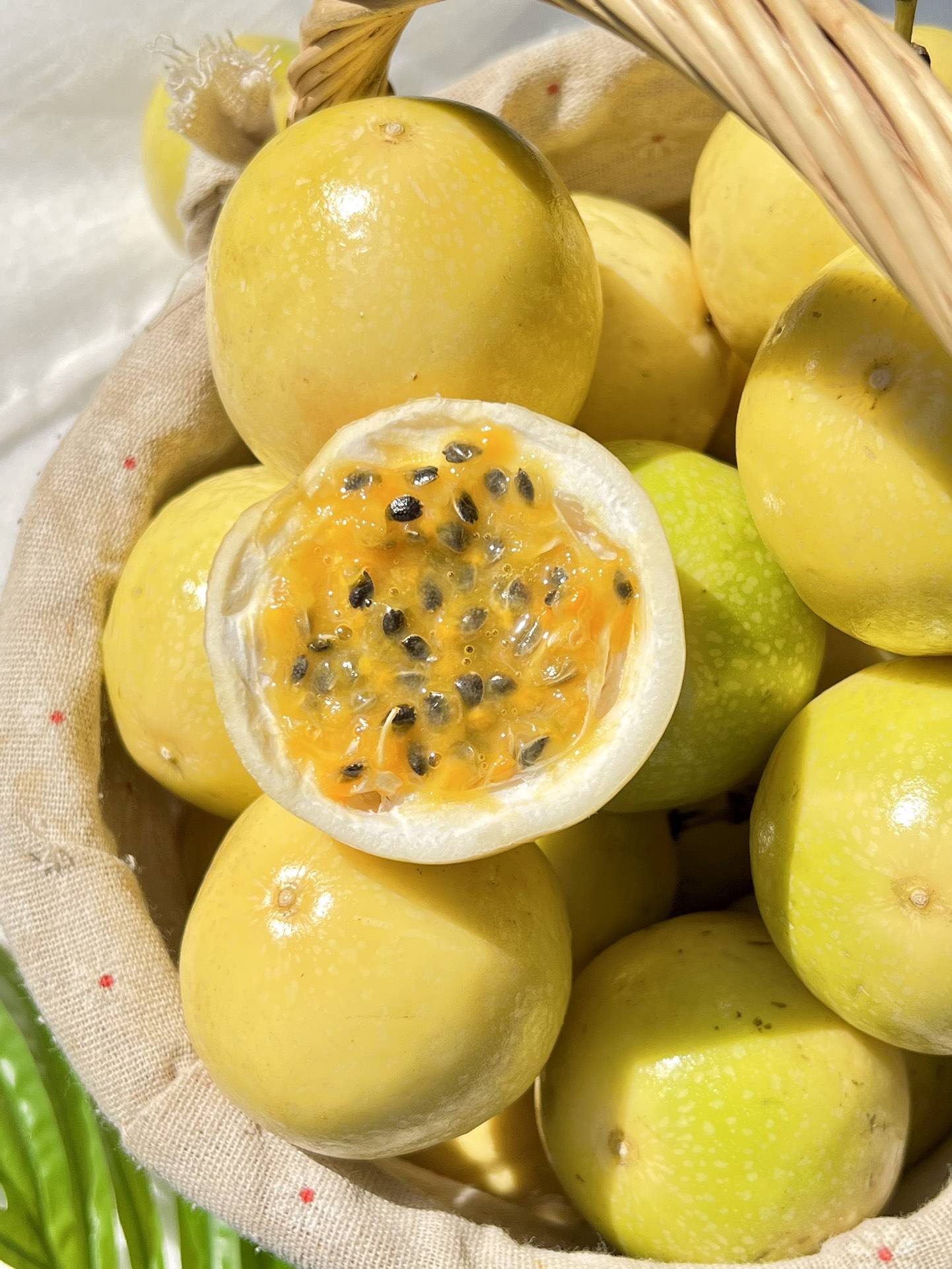 纯甜黄金百香果