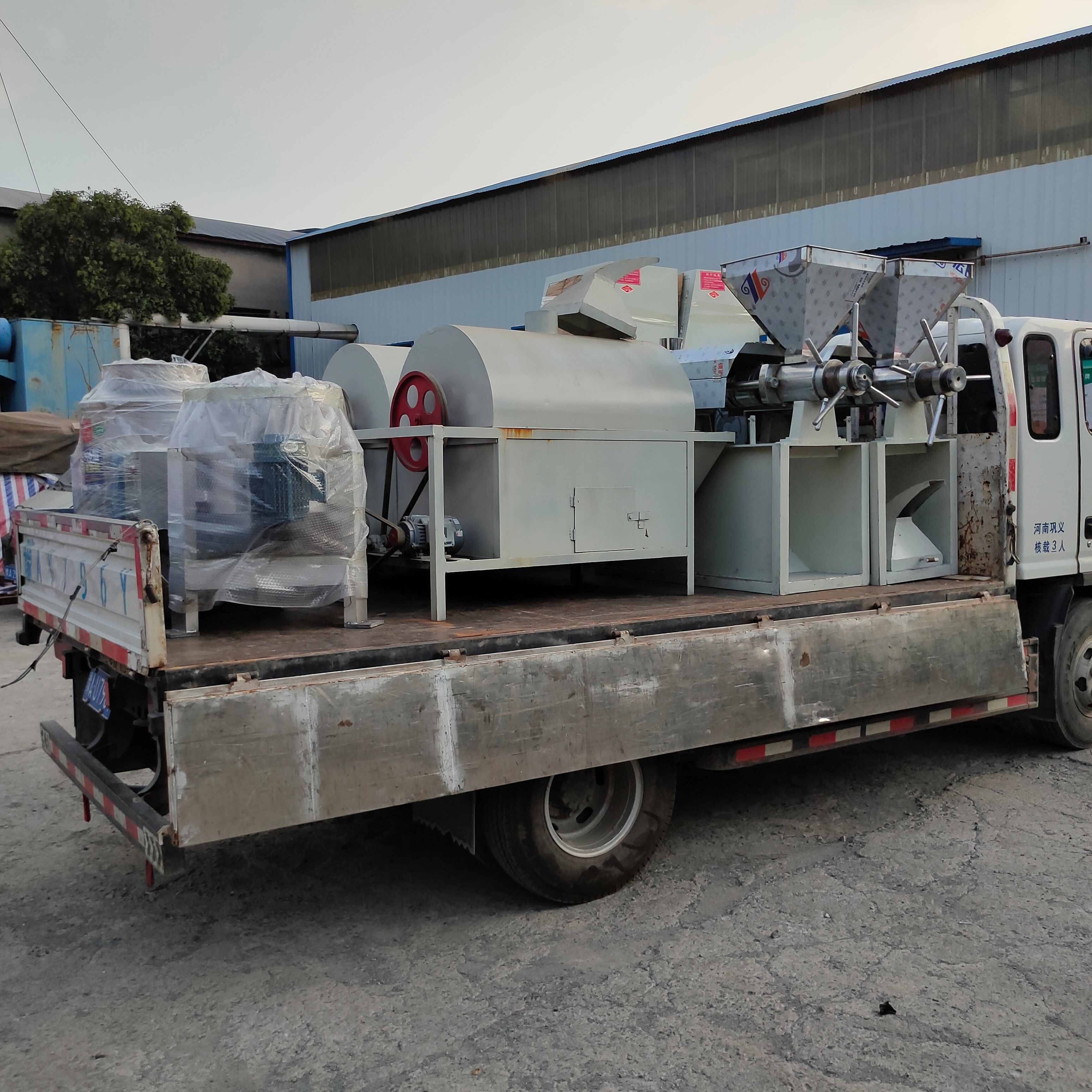 全自动冷热两用油葵榨油机