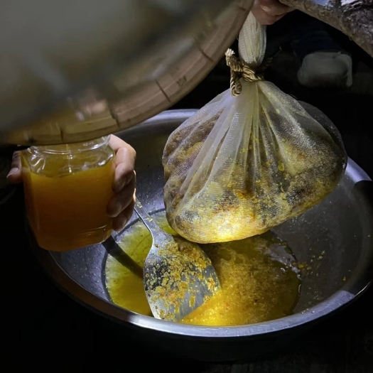 新安县来自三门峡大山深处的蜂蜜 百花蜜 都是封盖蜜