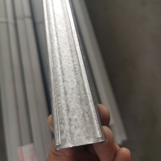 南皮县温室大棚配件供应 大棚卡槽卡簧规格全