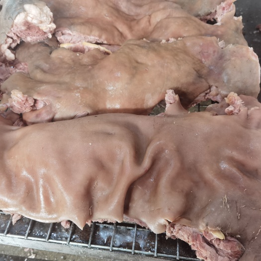 二连浩特带皮山羊肉，外蒙古水煮熟羊肉