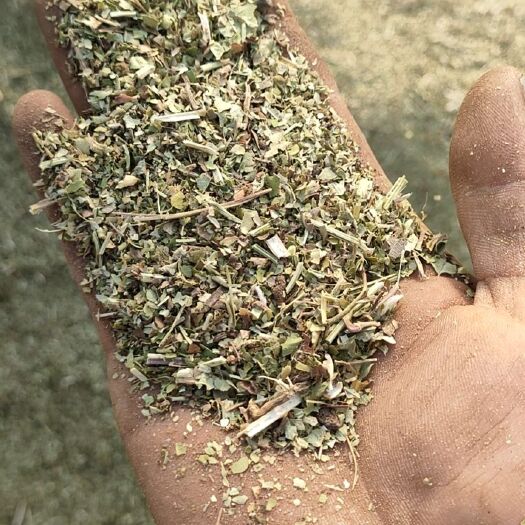 南阳花生秧草粉叶粉牛羊马兔鸵鸟饲料加工销售全国发货