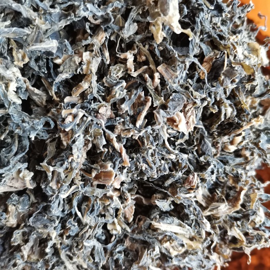 单县花菜叶子梅干菜，原味的。九成干，味道清香，量大从优。