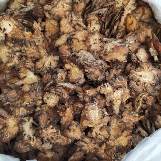 玉林川芎，中药材全年大量供应，有意上的老板请来电咨询下单