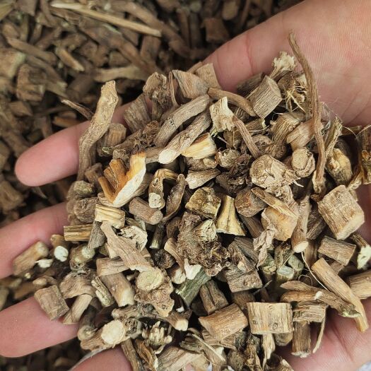 普宁市怀牛漆边角料，投料，打粉