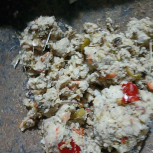 钦州餐厨渣，高蛋白高肪肪原料。比豆渣便宜营养还高。