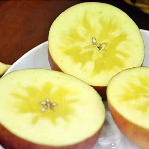 昭通昭通冰糖心丑苹果脆甜多汁，70-75mm果径5斤净果包邮