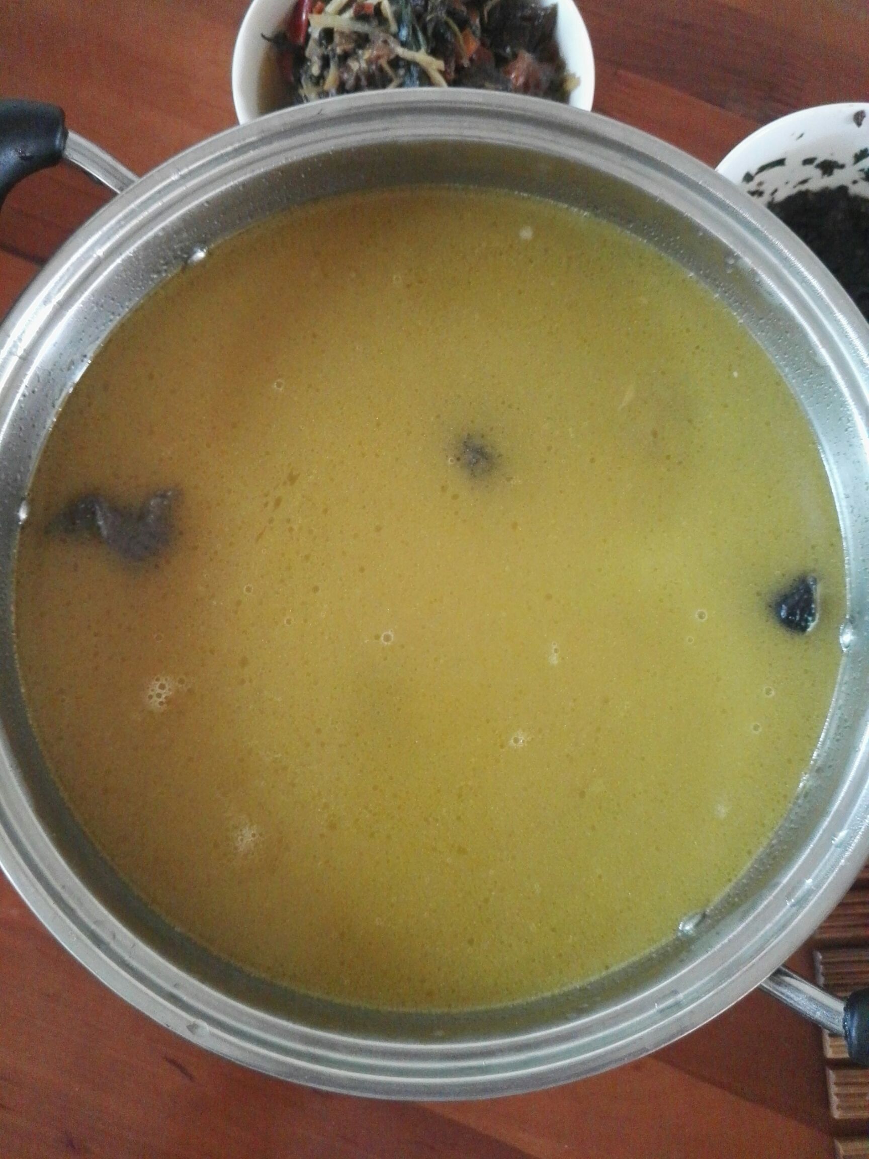 乌骨土鸡 象林 乌骨月子鸡