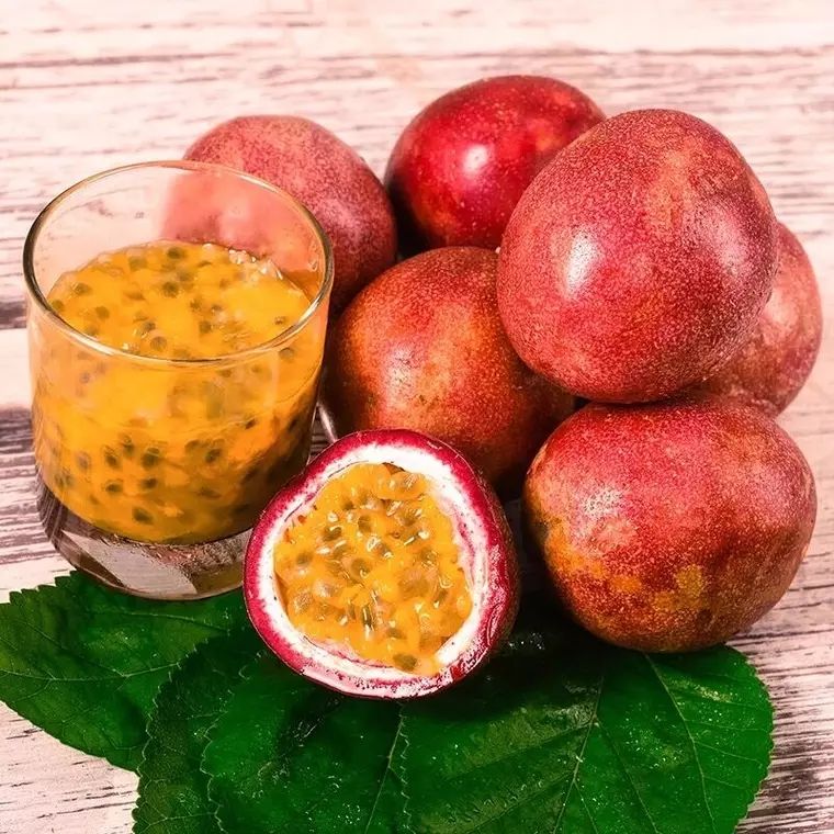 紫红色百香果 50 - 60克