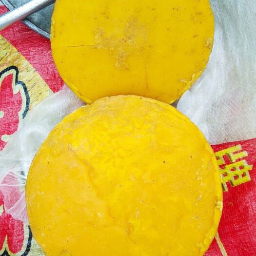 贵州铜仁诱蜂蜂蜡封口黄蜡抛光白腊干品无杂产地直发一手货源。