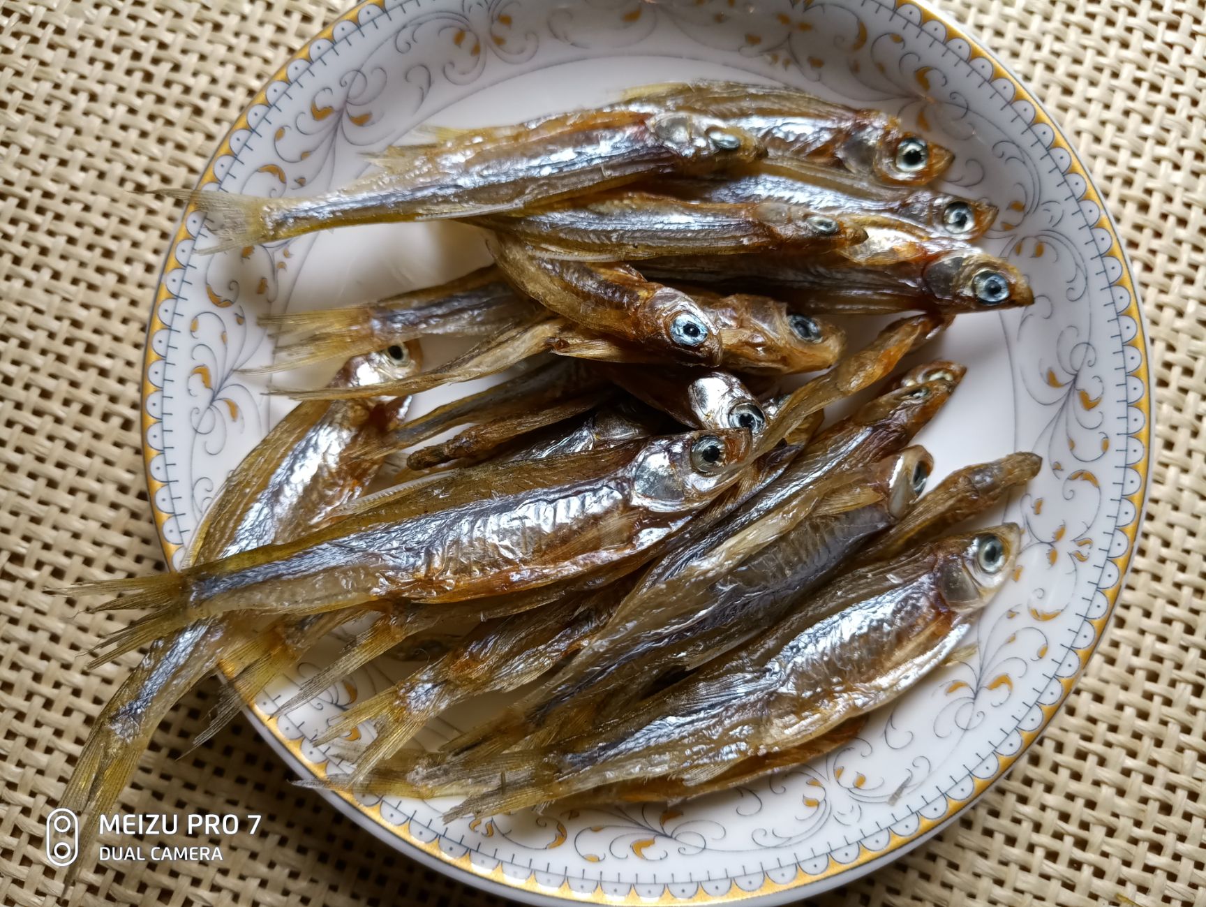 翹嘴白魚(yú)干