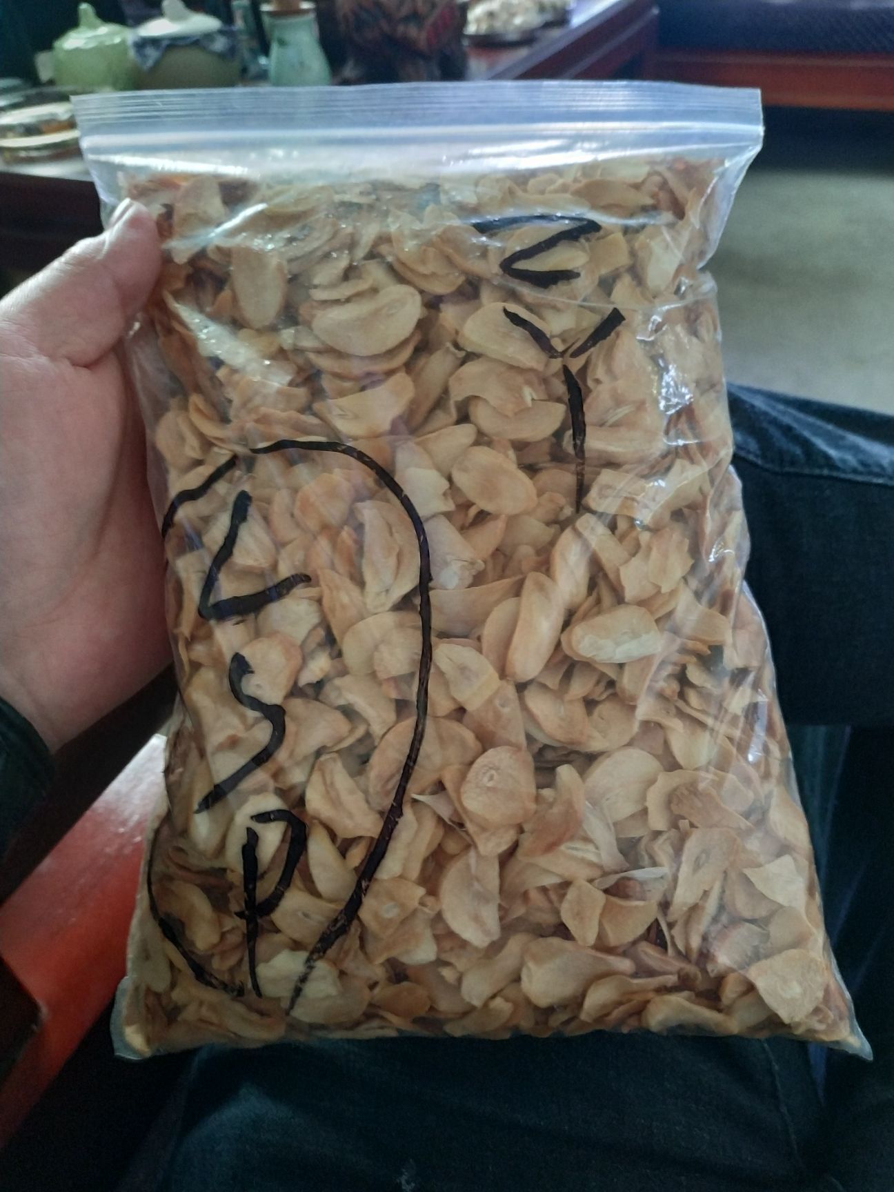 干蒜  蒜片各年份各种规格质量供应，欢迎国内外客商联系