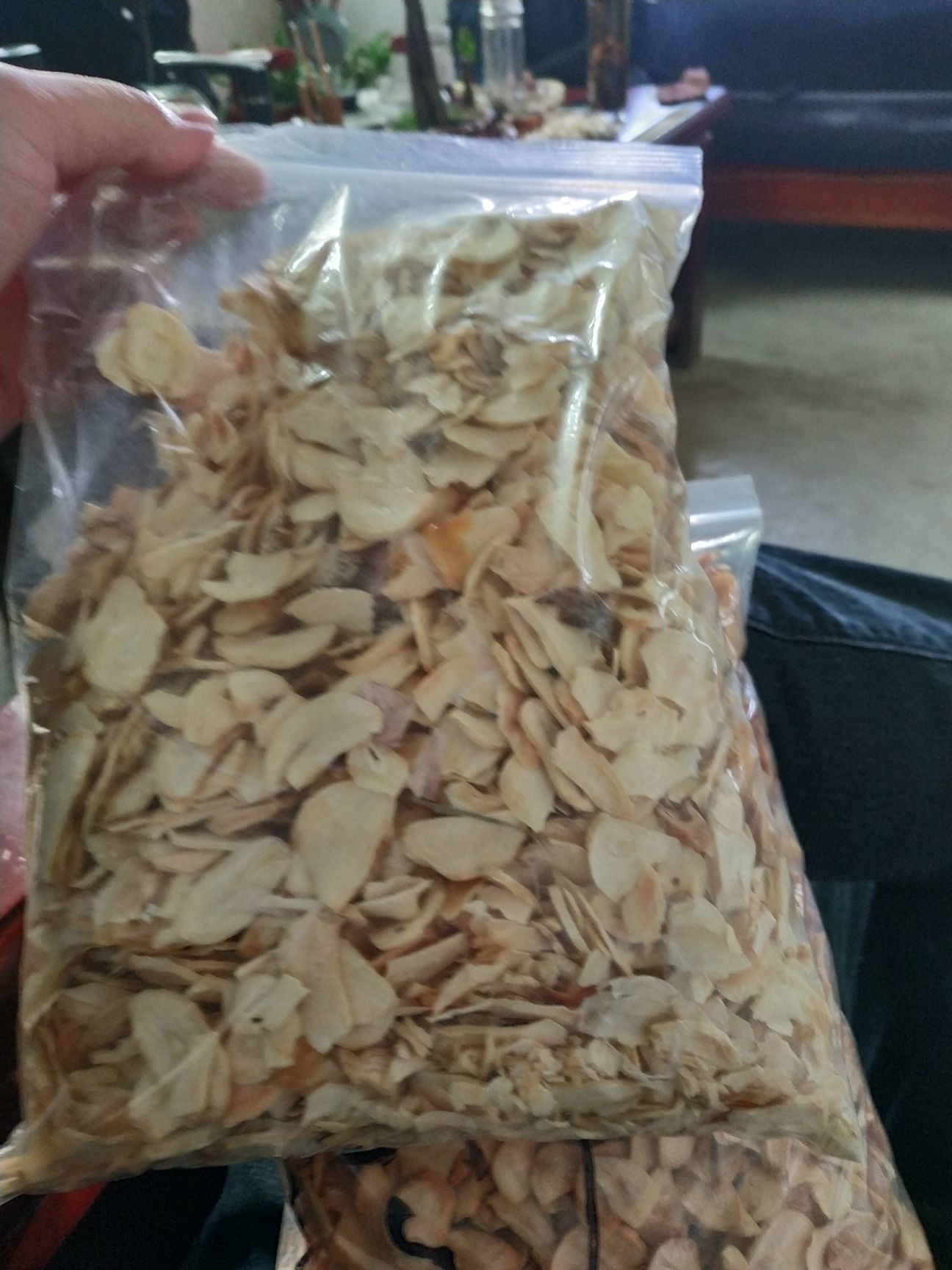 干蒜  蒜片各年份各种规格质量供应，欢迎国内外客商联系