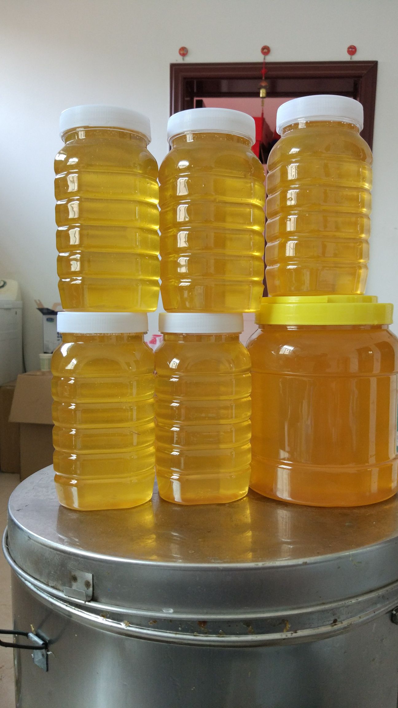 土蜂蜜 塑料瓶装 2年以上 98%
