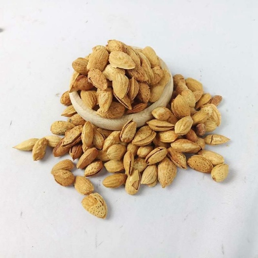 沧县 休闲坚果零食奶香巴旦木薄壳扁桃仁