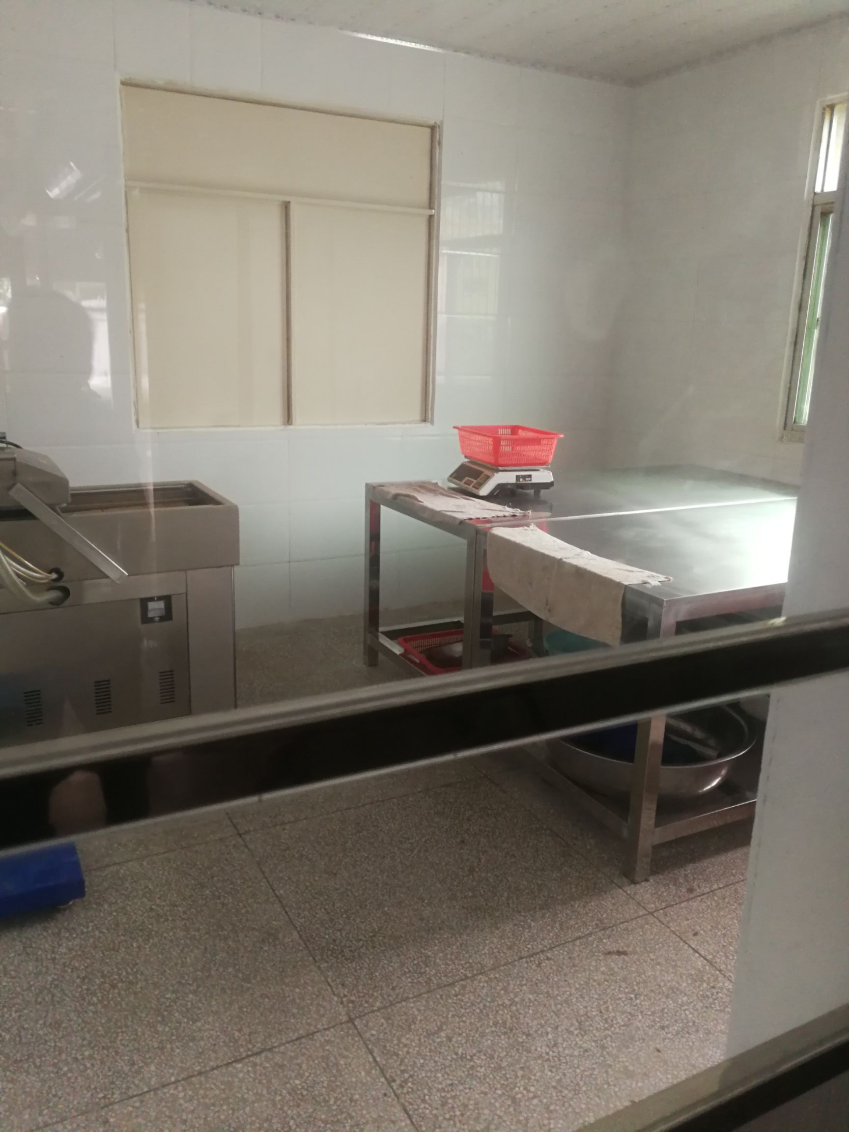  金寨县大别山林下散养黑猪肉