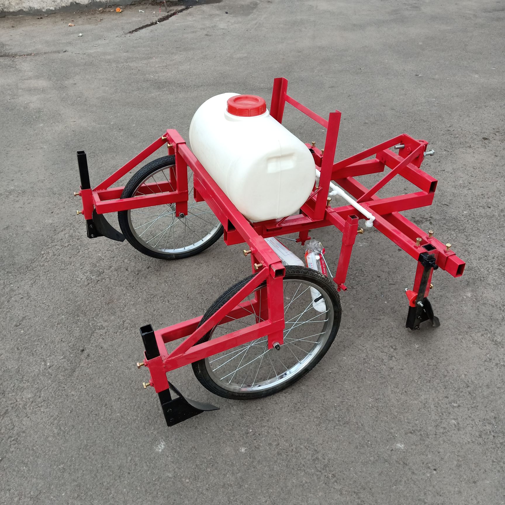 地膜机 多功能喷药覆膜机 微耕机带地膜覆盖机 万向轮高垄