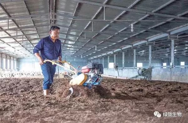 养殖设备  微生物发酵床菌剂