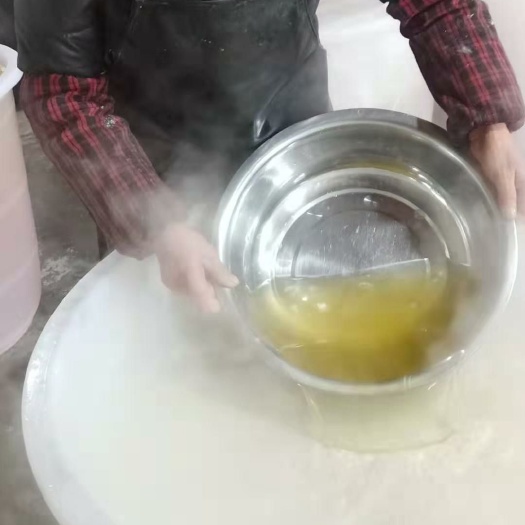 吉首市灰豆腐果 