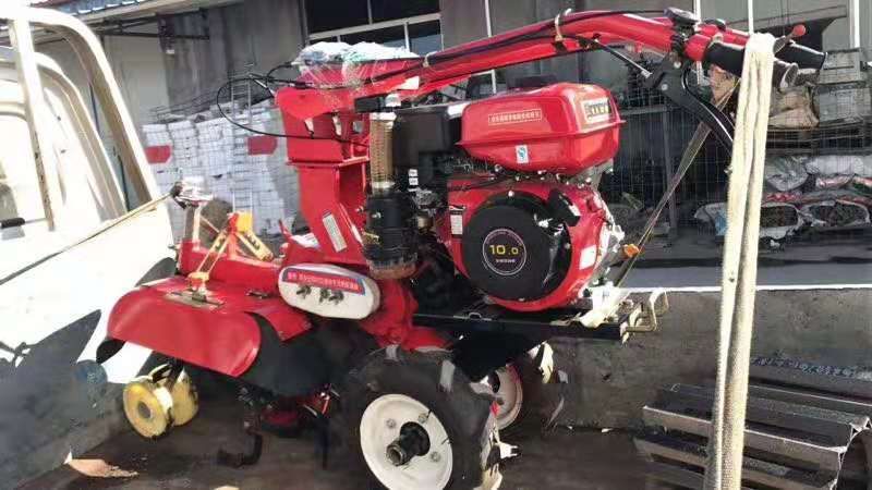 多功能果园管理机 