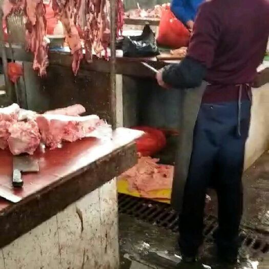  黃牛肉草飼不注水散養(yǎng)每天現(xiàn)殺有檢疫發(fā)票