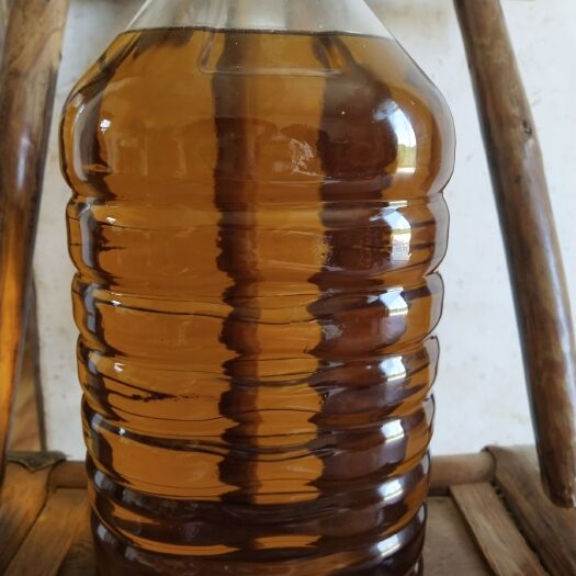 岳阳县压榨山茶油 秋节采摘茶籽冬月榨油，有需要朋友可约时间直接到榨厂现接现买。
