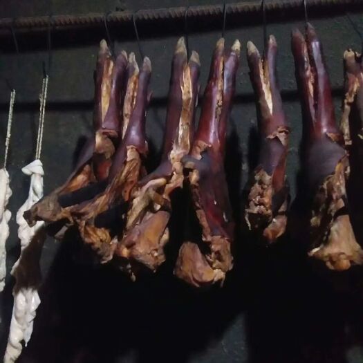 重庆市腊猪脚 正宗农家土猪肉，假一陪十