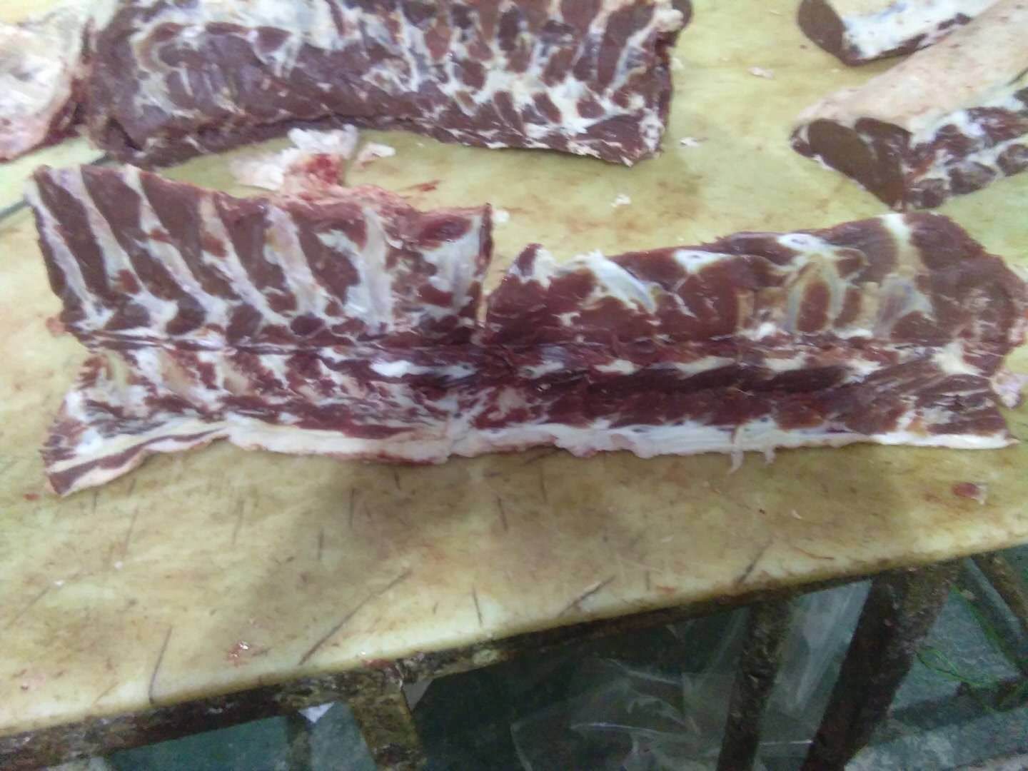 牛骨 生肉