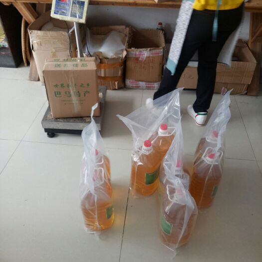 现榨山茶油