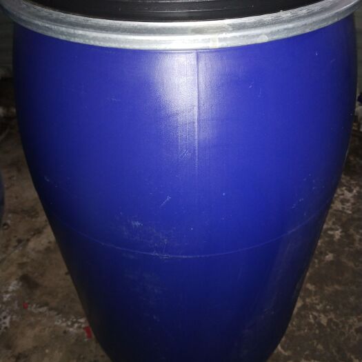 扶沟县水桶装170公斤水 口直径40厘米高1米 桶内有密封