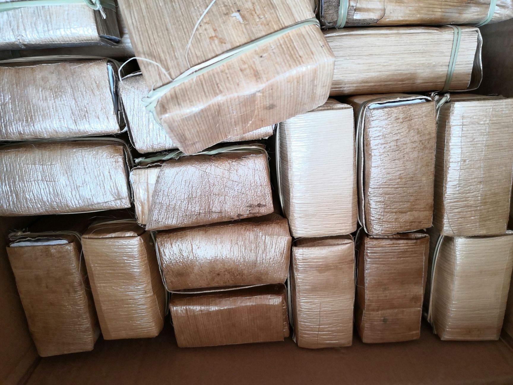  普洱黄金叶   500克砖