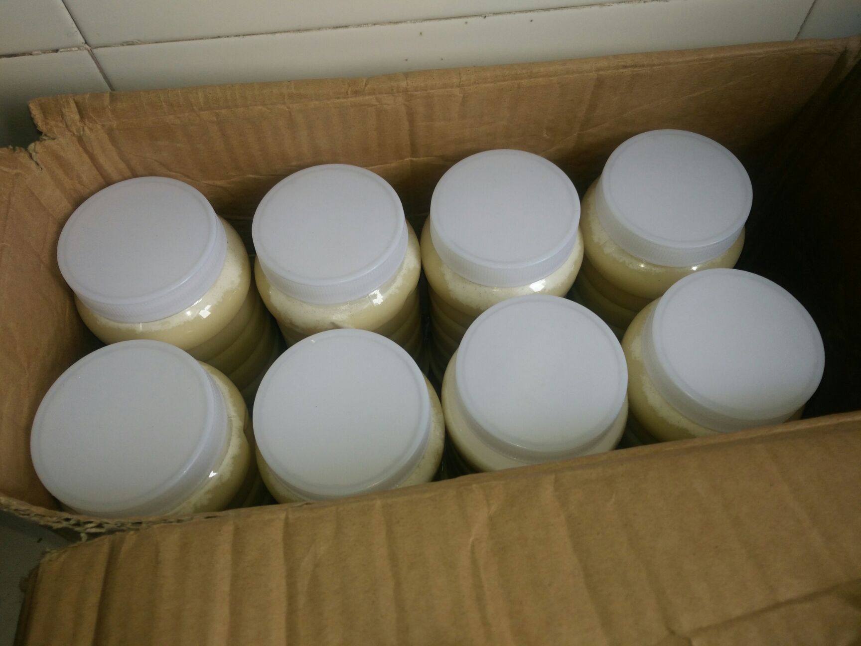 油菜花蜂蜜是什么味道颜色和形状的(油菜花蜂蜜是什么味道颜色和形状的呢)