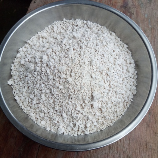 地瓜凉粉 红薯粉，肉类添加淀粉口感嫩滑，味极鲜美，可做粉丝和粉皮。