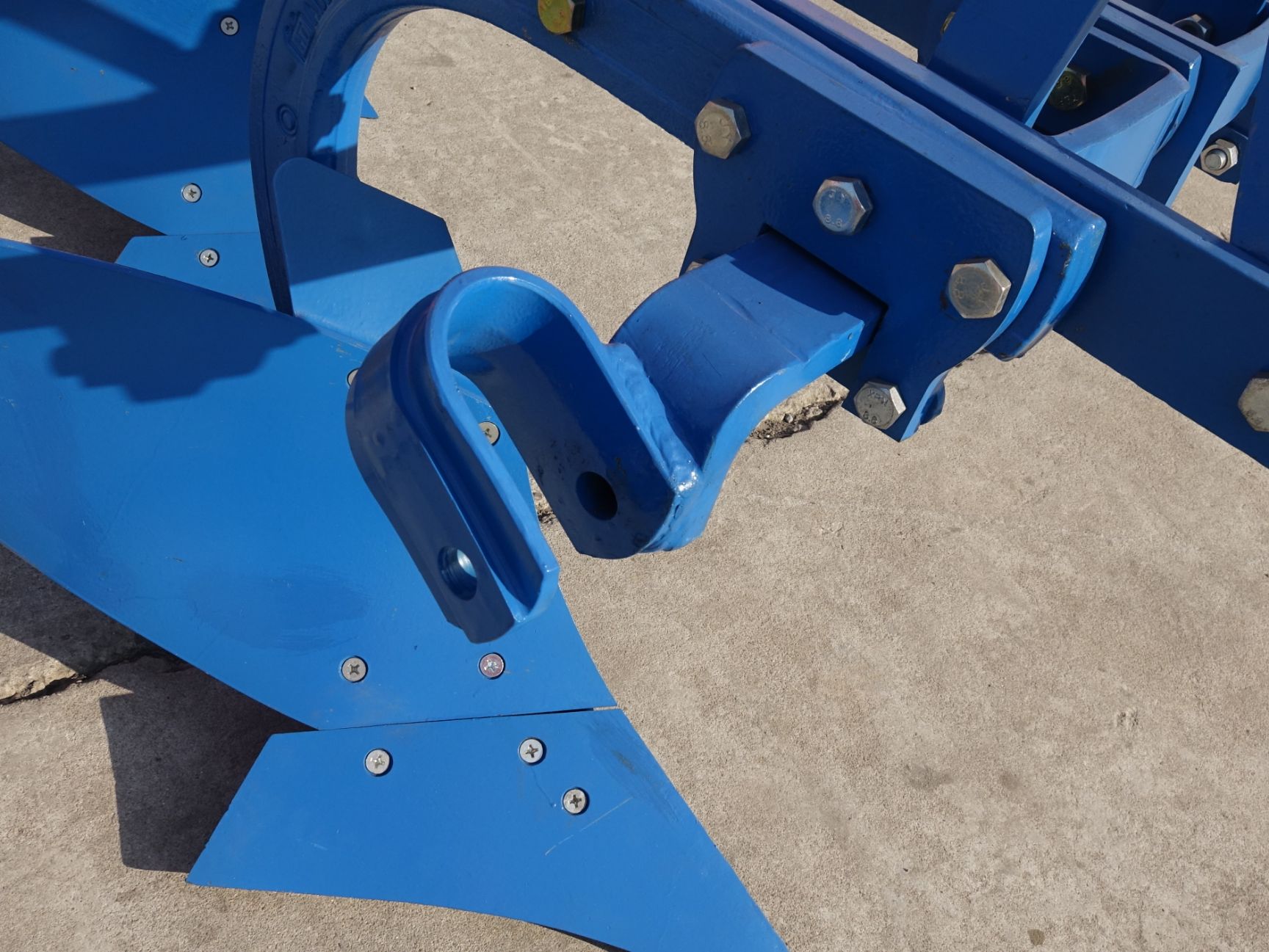  钢板铧式犁全钢开沟犁优质三铧犁重型耕地机犁地机