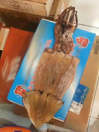 杭州鱿鱼干 本公司自有渔场，大量各规格大小深海养殖黄鱼、黄鱼鲞等海鲜干,