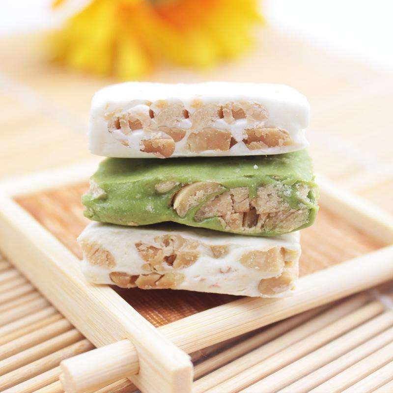  原味蔓越莓坚果口味喜事糖果