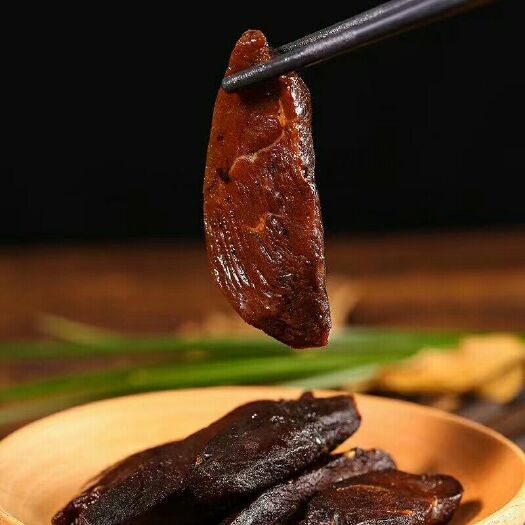 成都手撕牛肉干 内蒙古手撕肉  办公室零食 五香麻辣   一斤包邮