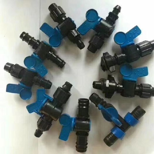 鄄城县滴灌配件 各种滴灌开关，接头