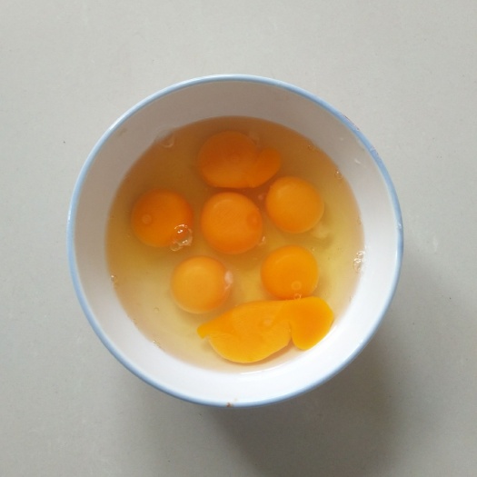 涞源县 散养柴鸡蛋纯粮食蔬菜喂养