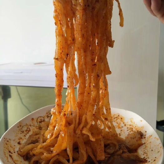 宝鸡凉皮 陕西宝鸡老李家擀面皮，网红款，非常受消费者青睐的产品