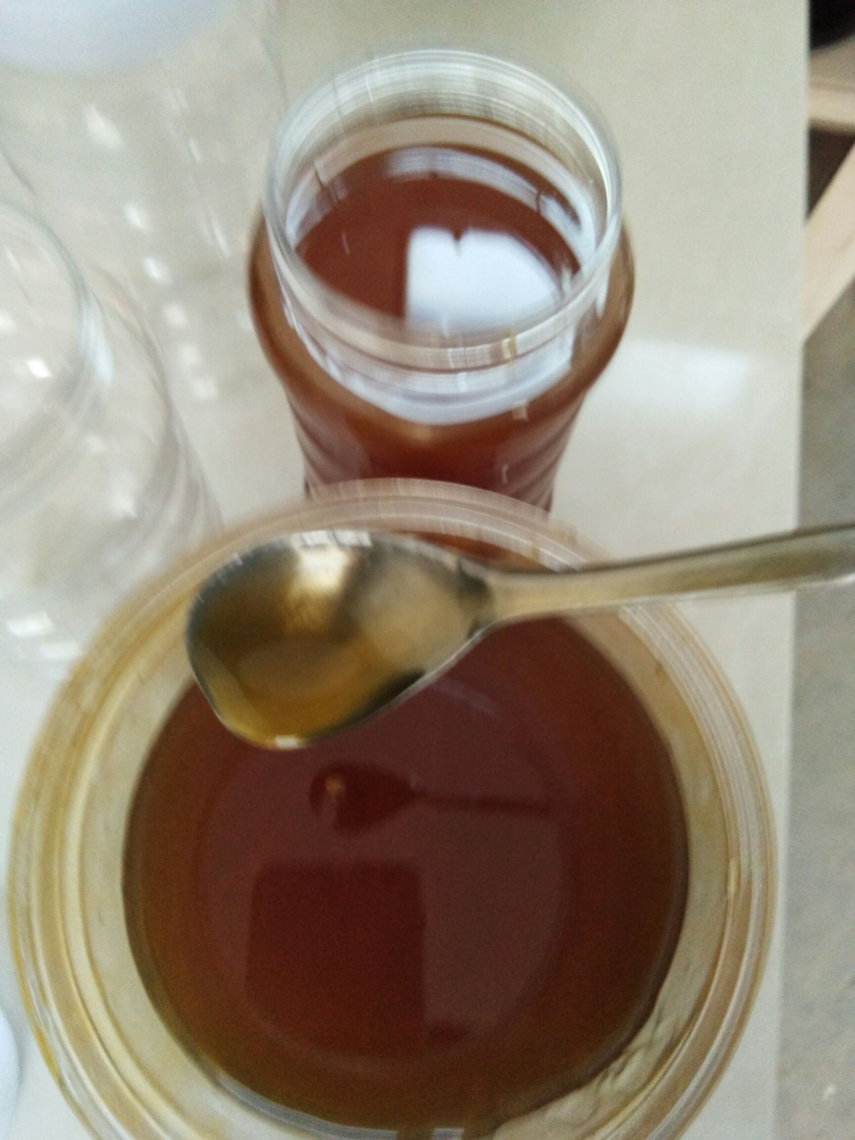 自家的蜂蜜怎么取出来吃(怎么把蜂蜜拿出来)