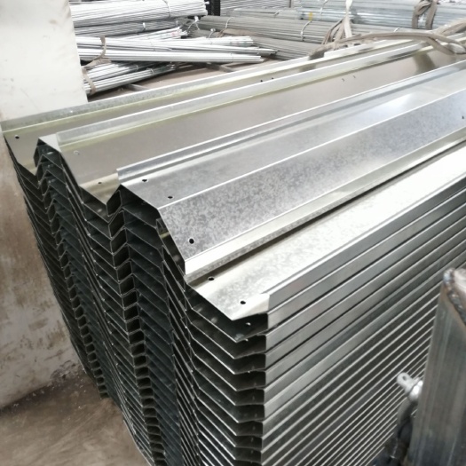 沭阳县连栋棚 1.8mm，1.5mm，1.2mm，0.6mm镀锌水槽