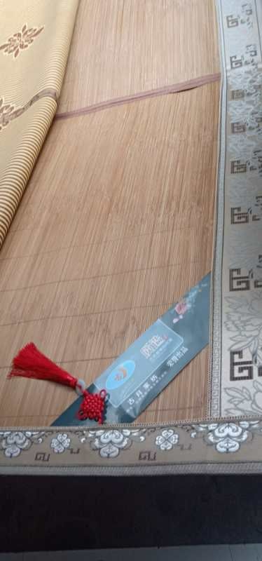 浦城县席子 沙光对折芦荟草对折凉席送藤草枕套――1.8米×2.2米