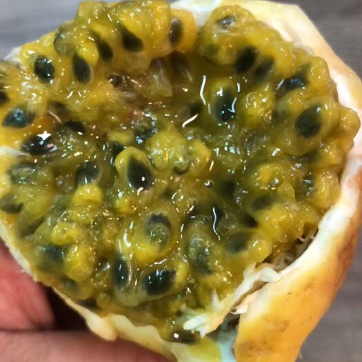 平和县钦蜜9号黄金百香果～5斤约25至30个～～