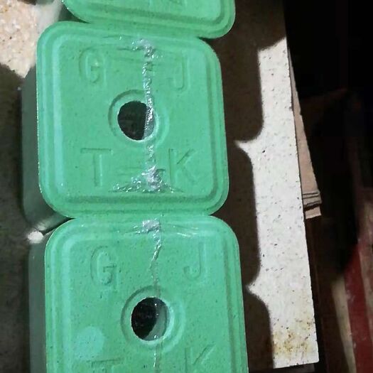 海兴驱虫奶香味型牛羊舔砖质量好比例均衡有保障硬度好不已粉碎