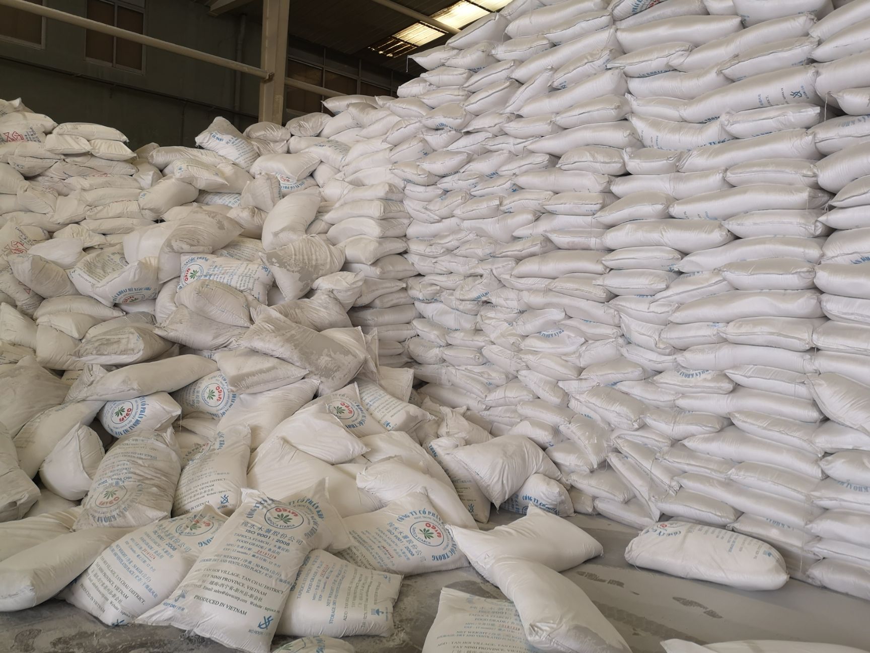  到货越南明泉木薯淀粉380吨