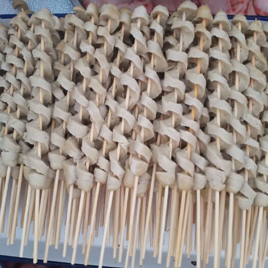 绥中县 手工面筋串。