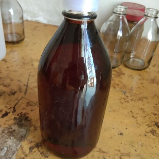 夏邑县 芝麻油和芝麻酱手工磨制，决不参加任何添加剂郑重承诺